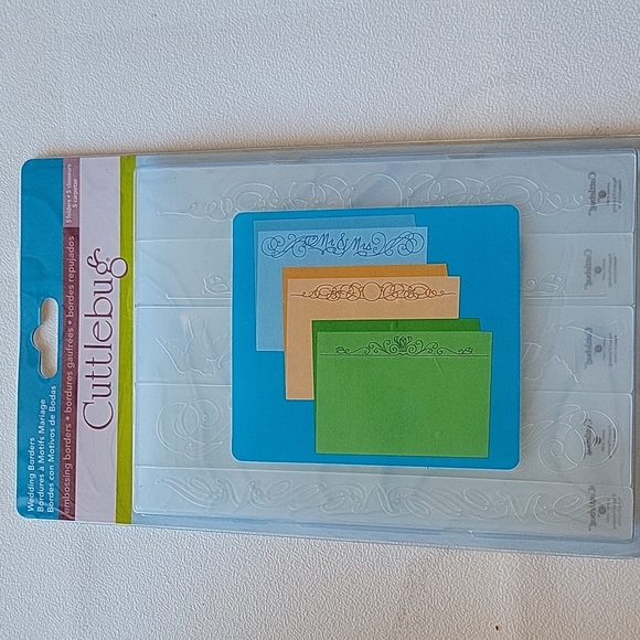 Cuttlebug 5 Embossing Border 7"  Brand New - Picture 1 of 2